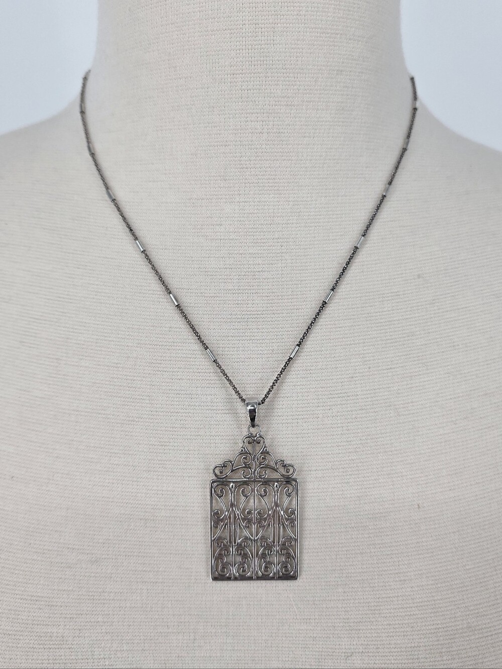 Southern Gates Sterling Silver Scroll Top Gate Pendant And Necklace